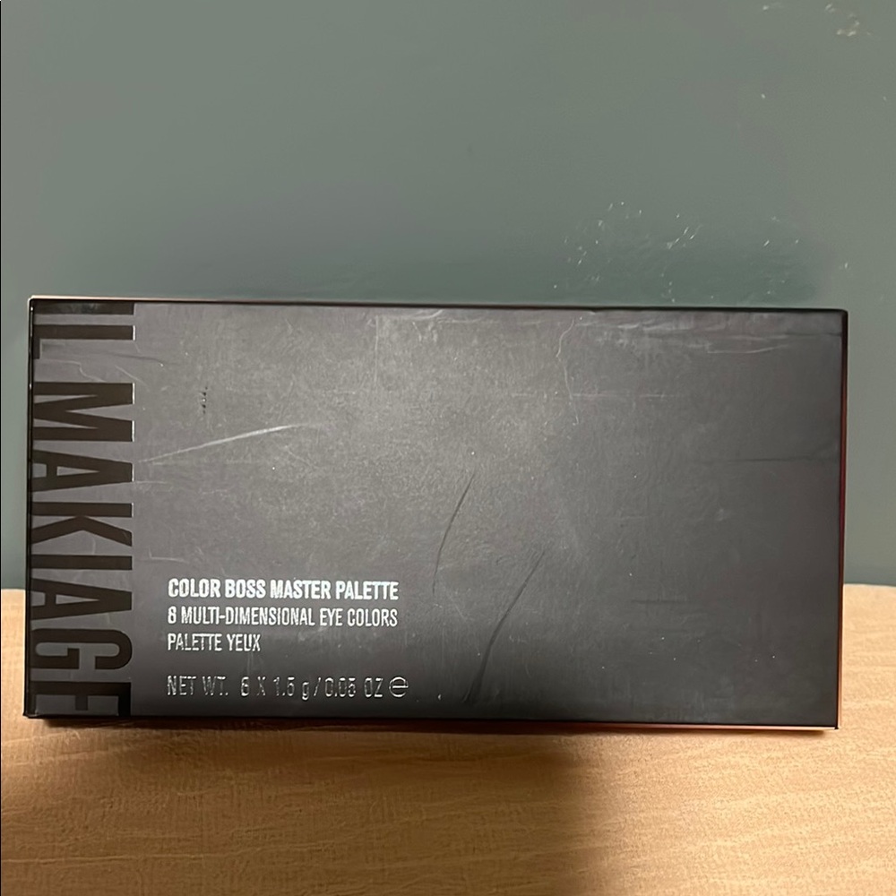 IL MAKIAGE Eyeshadow Master Palette Vibrant Hues